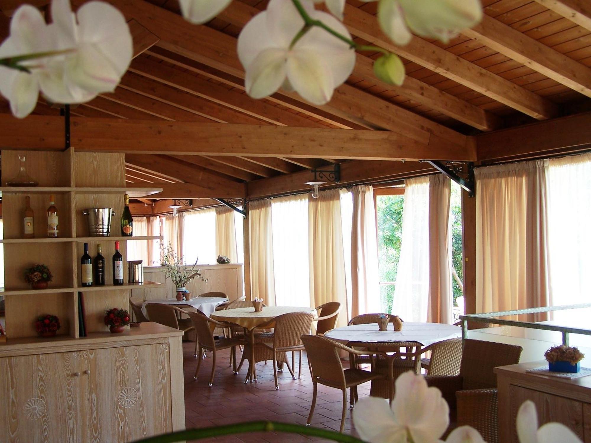 Hotel Club Ragno D'Oro Olbia Tempio ภายนอก รูปภาพ